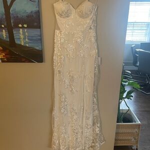 Elegant White Floral Strapless Gown